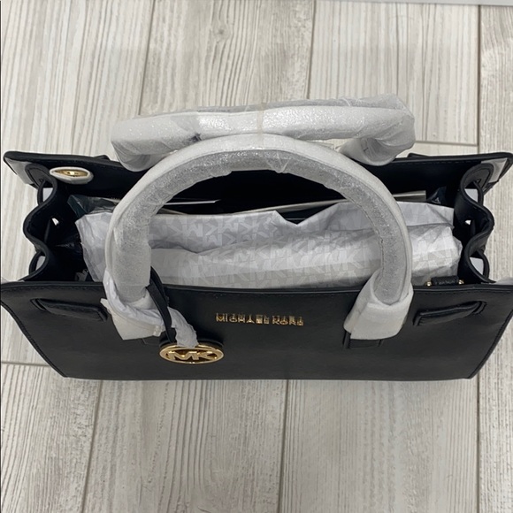 Michael Kors Dillon Handbag - Picture 3 of 6